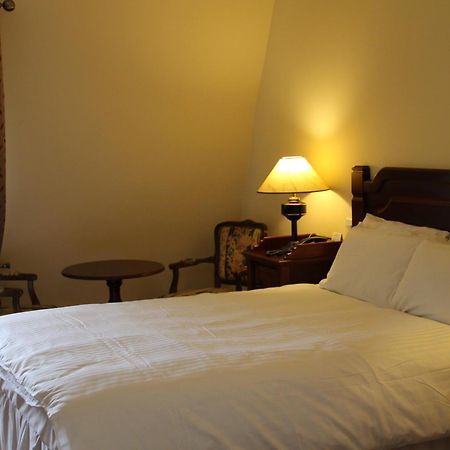 Mcsweeney Arms Hotel Килларни Экстерьер фото