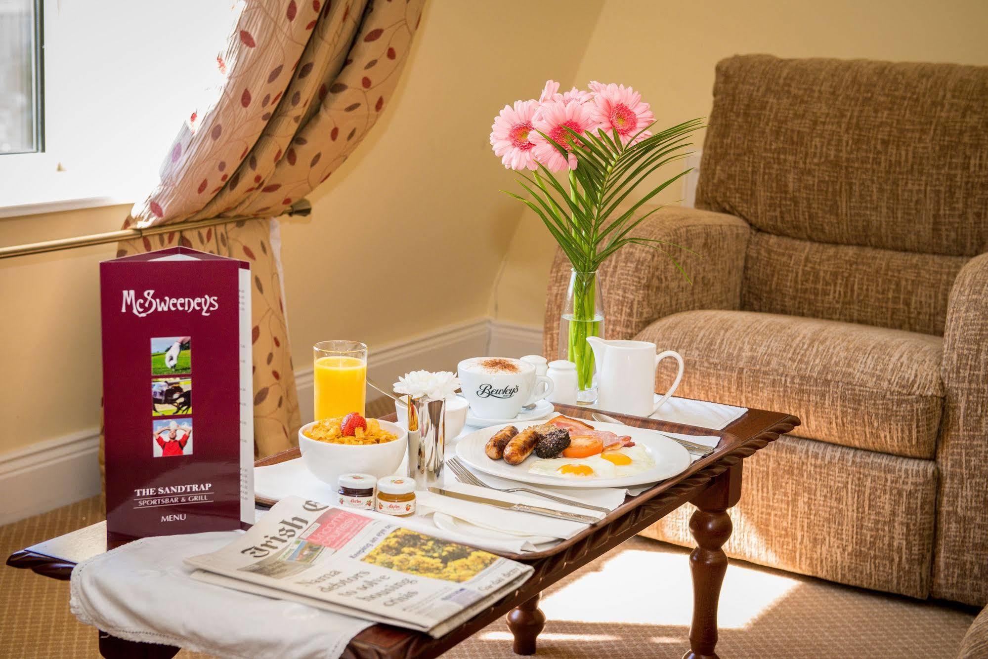 Mcsweeney Arms Hotel Килларни Экстерьер фото