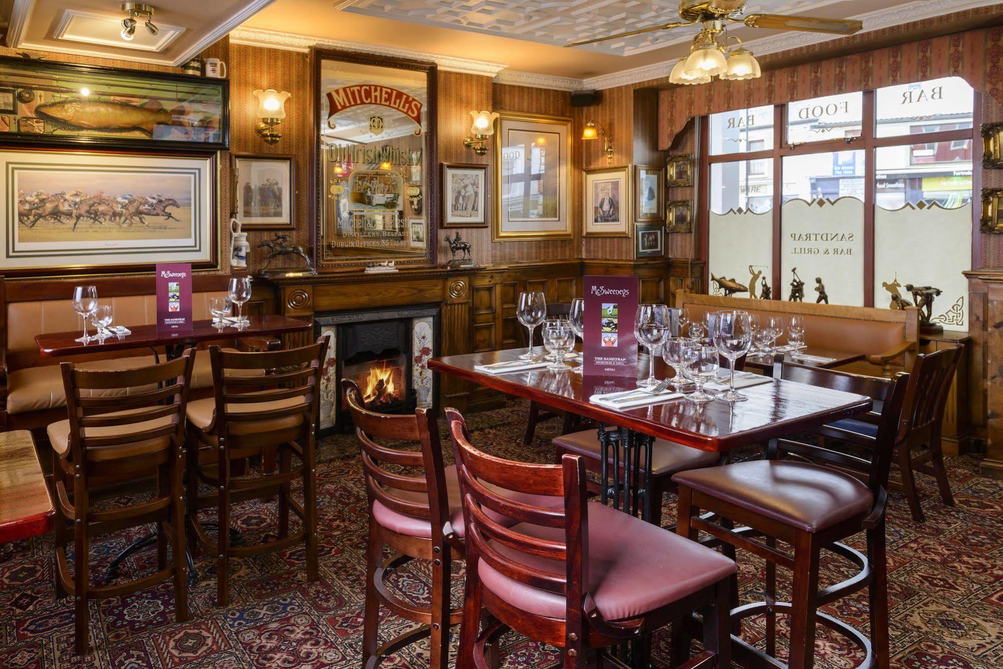 Mcsweeney Arms Hotel Килларни Экстерьер фото